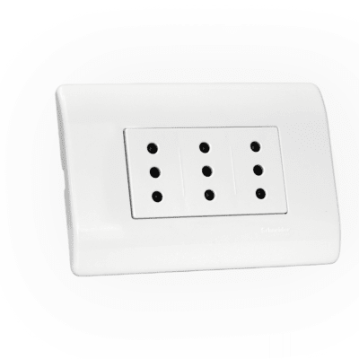 Tomacorriente Compacto Triple 10A 2P+T Blanco GENESIS1