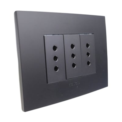 Tomacorriente Triple 10A 250V Negro 8918 Stanford