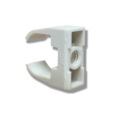 abrazadera clip pvc 20mm