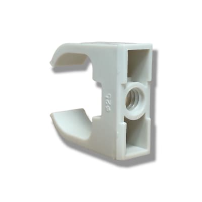 abrazadera clip pvc 25mm
