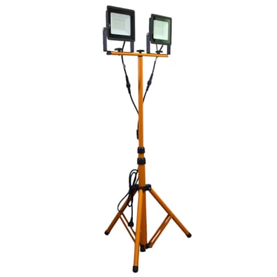 Proyector led c/Atril 2 x 50W VKB