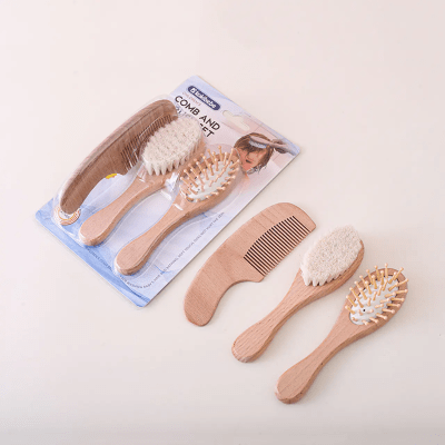 Set de Cepillos y Peineta de Madera para Bebé1