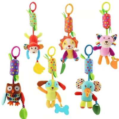 Peluche colgante con sonajero