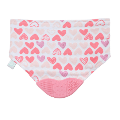 Babero bandana con mordedor corazones1