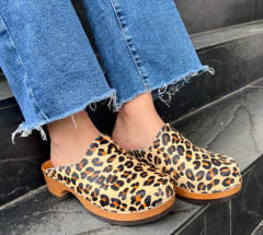 ZUECO CLOC CLOC CHITA BEIGE