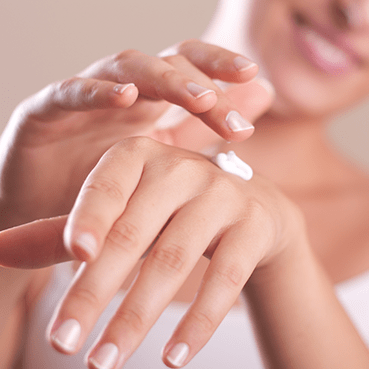 ¿Cómo cuidar nuestras manos y mantenerlas jóvenes?