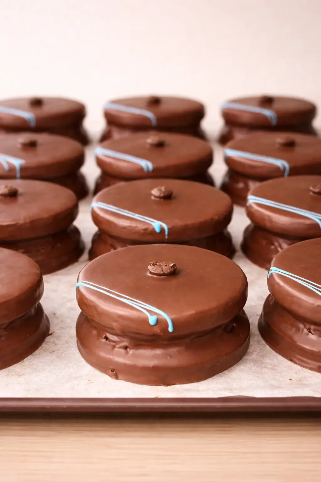 https:  dojiw2m9tvv09.cloudfront.net 46246 1 img 59911374.webp