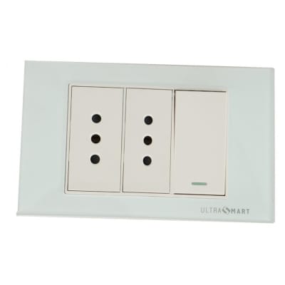 Tomacorriente 10A Doble + Interruptor 9/24 Crystal White 3
