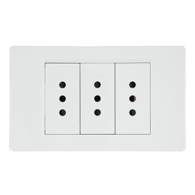 Tomacorriente Triple 10A UltraSmart Standard 1