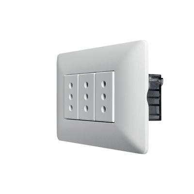 Tomacorriente Triple 10A STANFORD 2