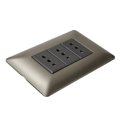 Tomacorriente Triple 10A STANFORD Café 4