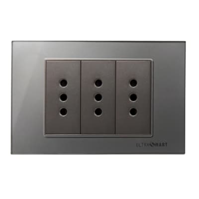 Tomacorriente Triple 10A Linea Crystal Grey 1