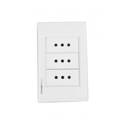 Tomacorriente Muro 3 Módulos Línea Crystal 7