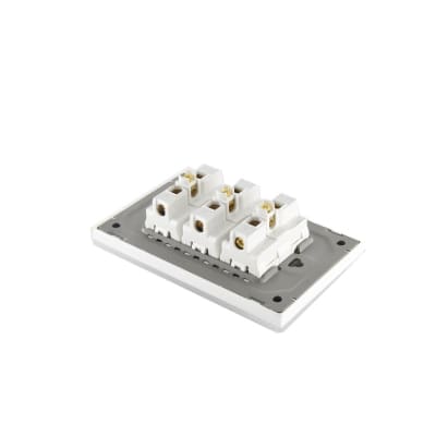 Tomacorriente Muro 3 Módulos Línea Crystal 3