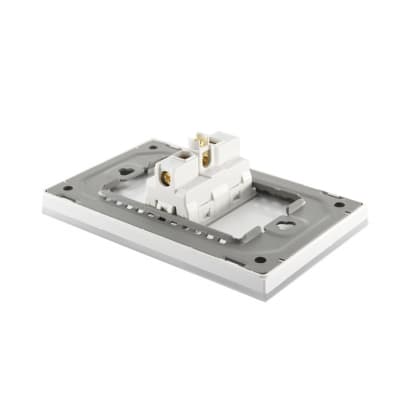 Tomacorriente Simple Linea Crystal 6
