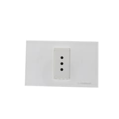 Tomacorriente Simple Linea Crystal 4