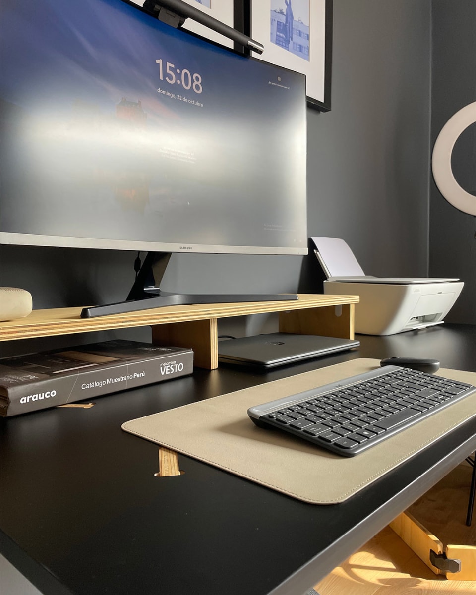 Escritorio Karya Tab. Negro 1.60x0.70mts6