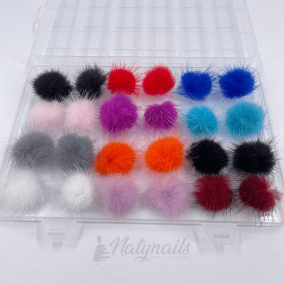 POMPONES CAJA 24U1