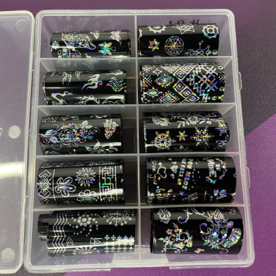 FOIL NEGRO HOLO #81V3