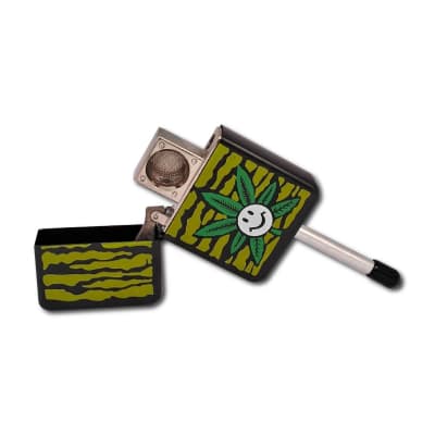Pipa Zippo Hojita1