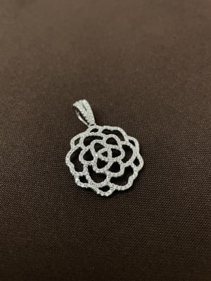 Colgante flor microcircones 9251