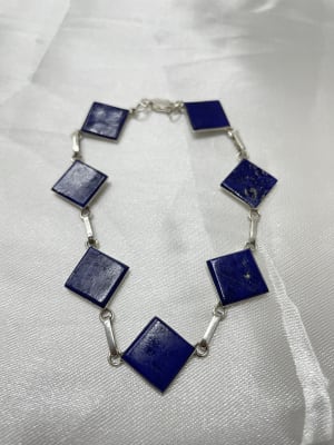 Pulsera plata con rombos de lapislazuli2