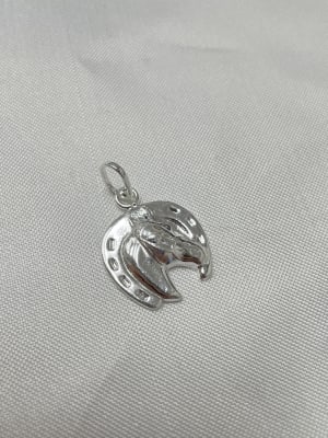 Colgante herradura con caballo plata 925 1