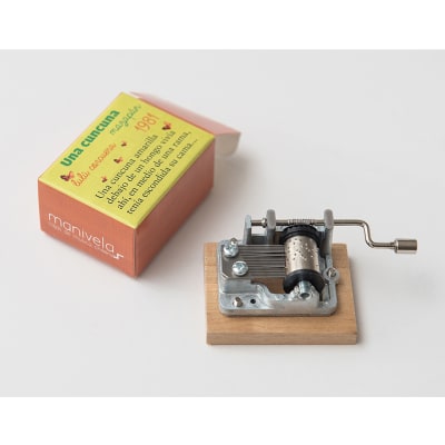 Manivela Una cuncuna (La cuncuna amarilla)1