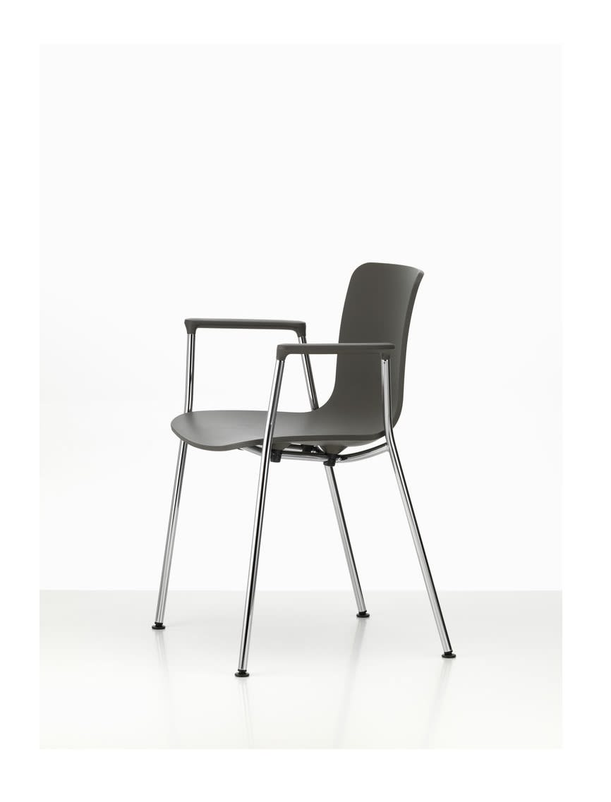 Vitra | Acero. Mobiliario y Arquitectura