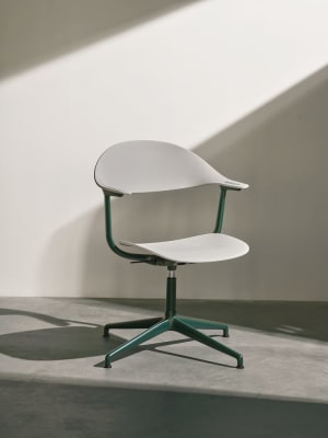Mynt Chair Plastic