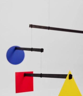 Móvil Bauhaus Medium