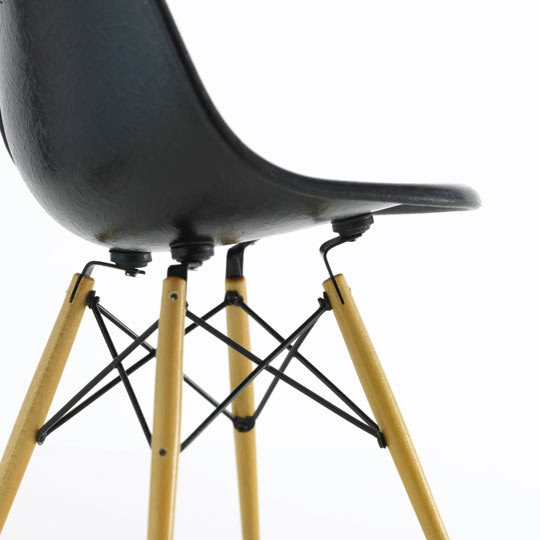Miniatura DSW Eames 19503