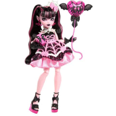 Muñeca  Draculaura  de Cumpleaños de Dulce Miedo Monster High