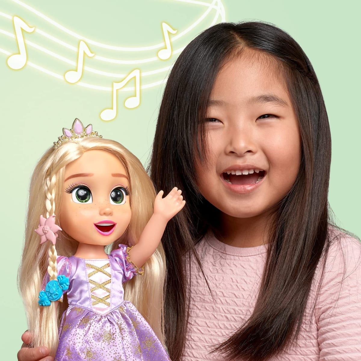 Muñeca Princesa Rapunzel Magic in Motion Hair Glow4