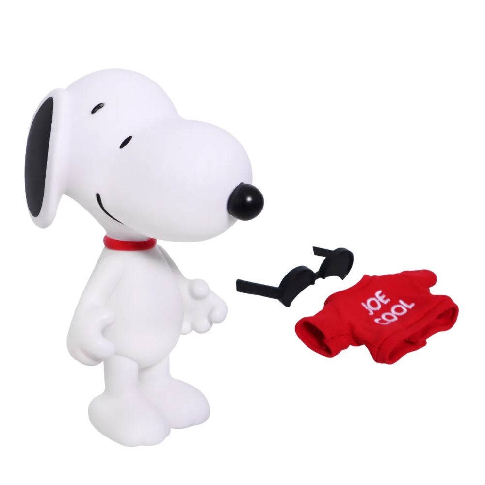 Figura Snoopy con Polera y Gafas de sol1