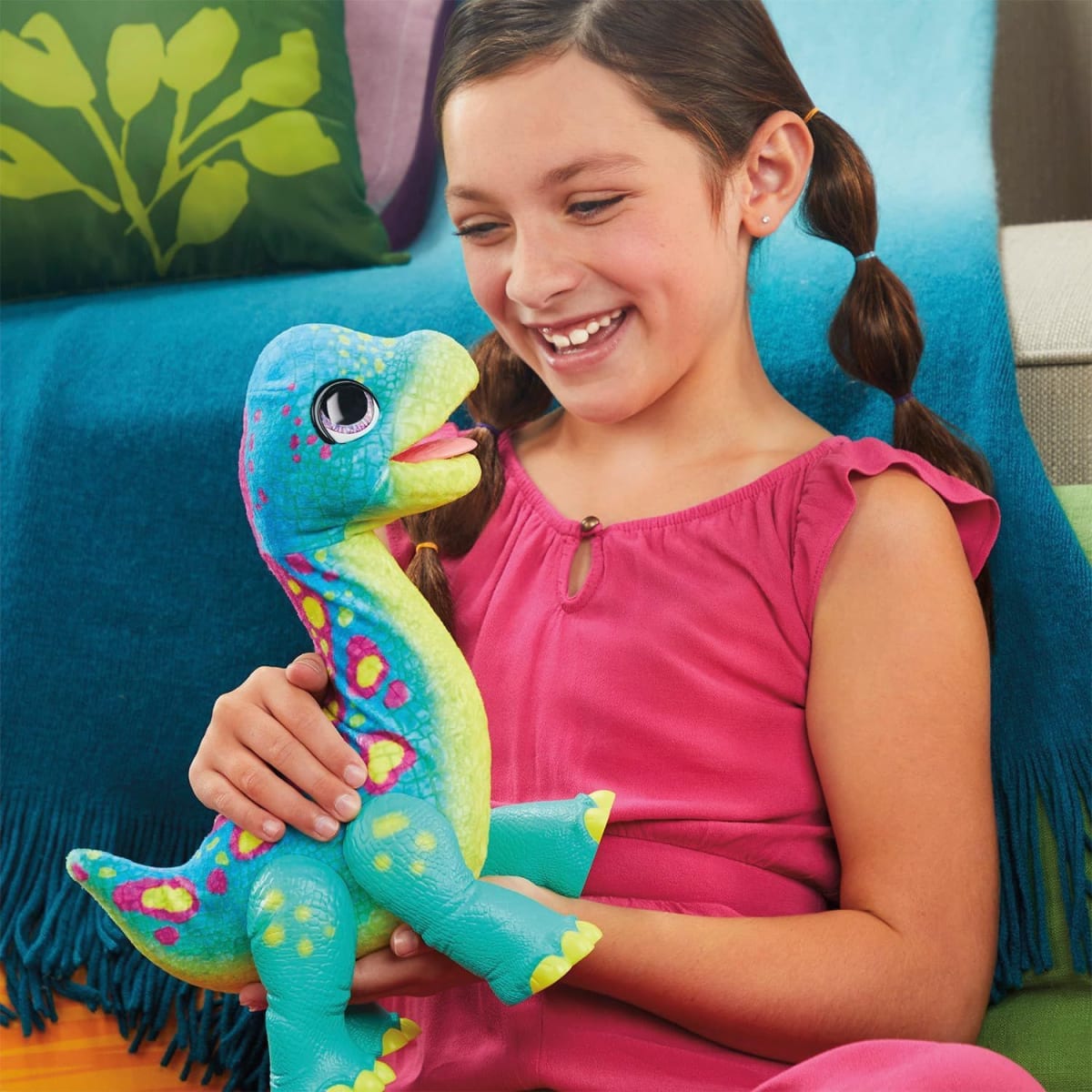 Mascota FurReal Snackin' Sam the Bronto2