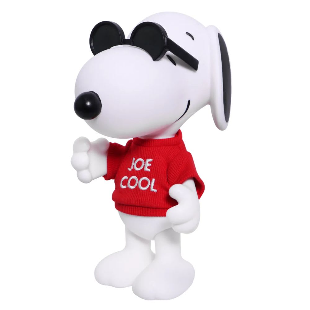 Figura Snoopy con Polera y Gafas de sol2