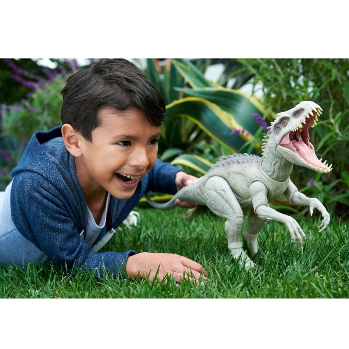 Indominus Rex Camuflaje Sonido, Luz y Movimiento3