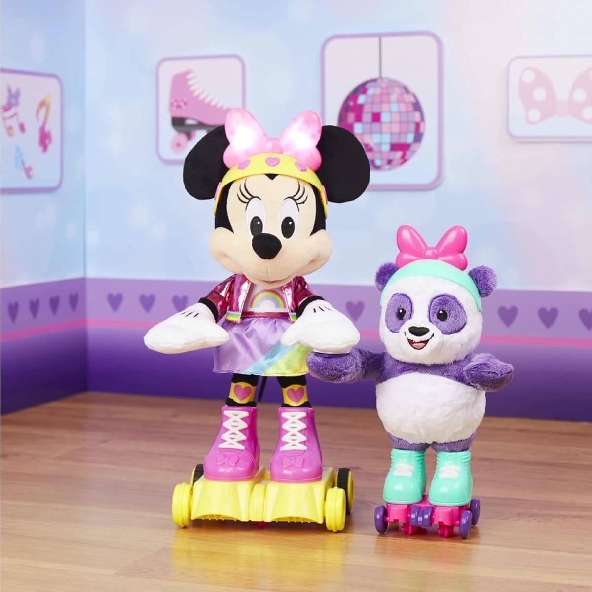 Minnie Mouse Fiesta de patinaje con Luces, Sonido y Movimiento3