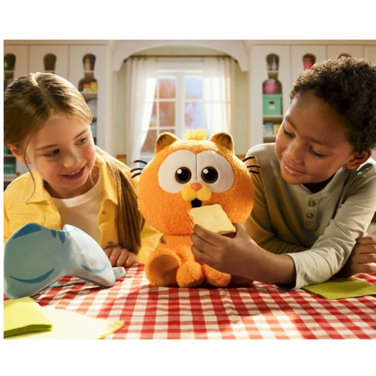 Garfield Peluche Interactivo5