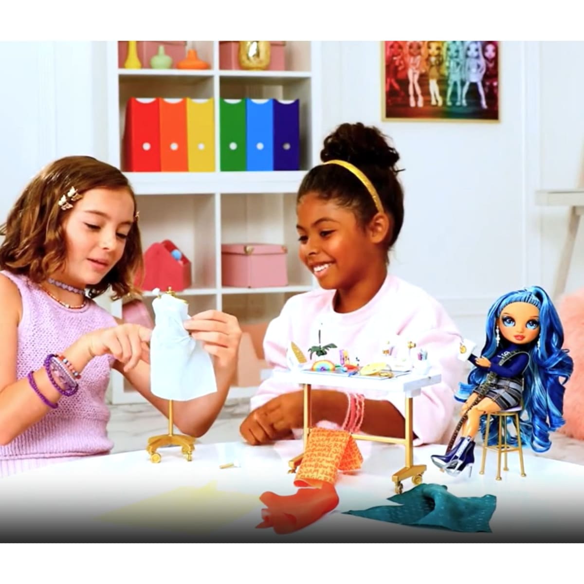 Muñeca Rainbow High Skyler Dream & Design Fashion Studio 5