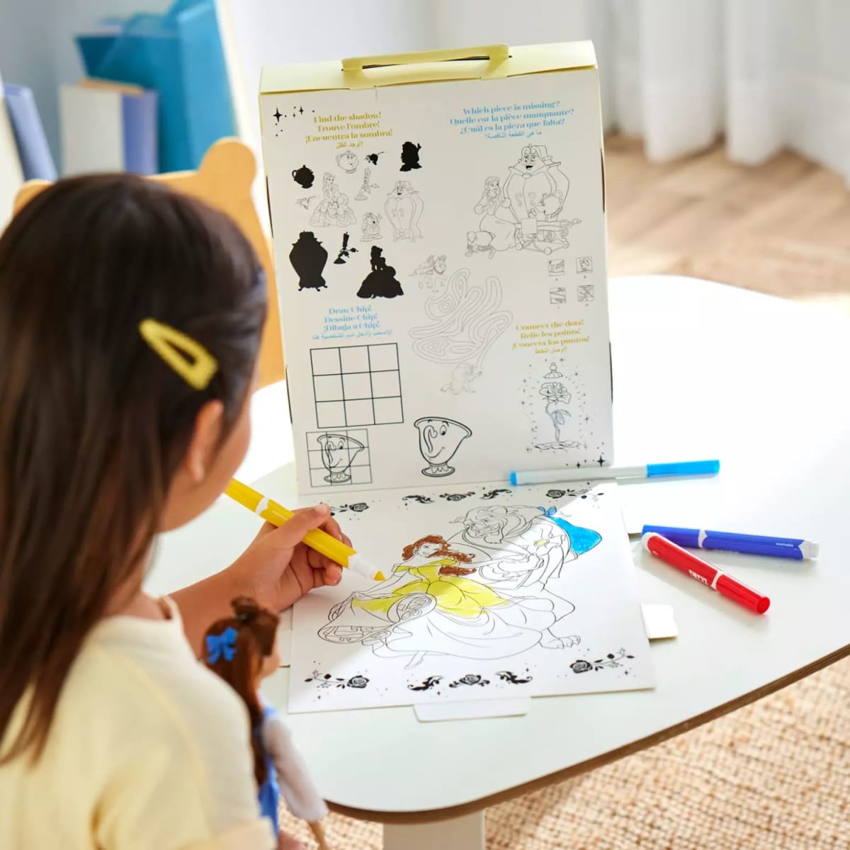 Muñeca Bella Story con Accesorios5