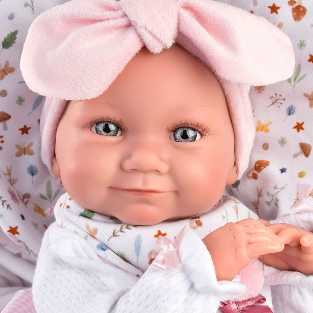 Muñeca Llorens Tina 40 cm con Saquito Rosa 2