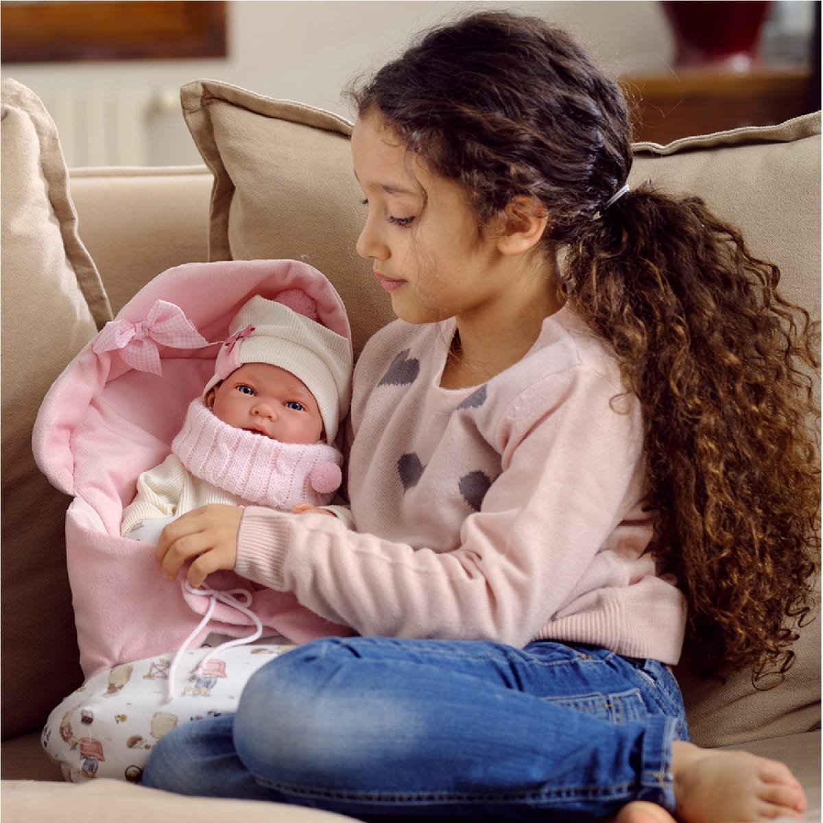 Muñeca Llorens Nica RN Saquito Rosa3