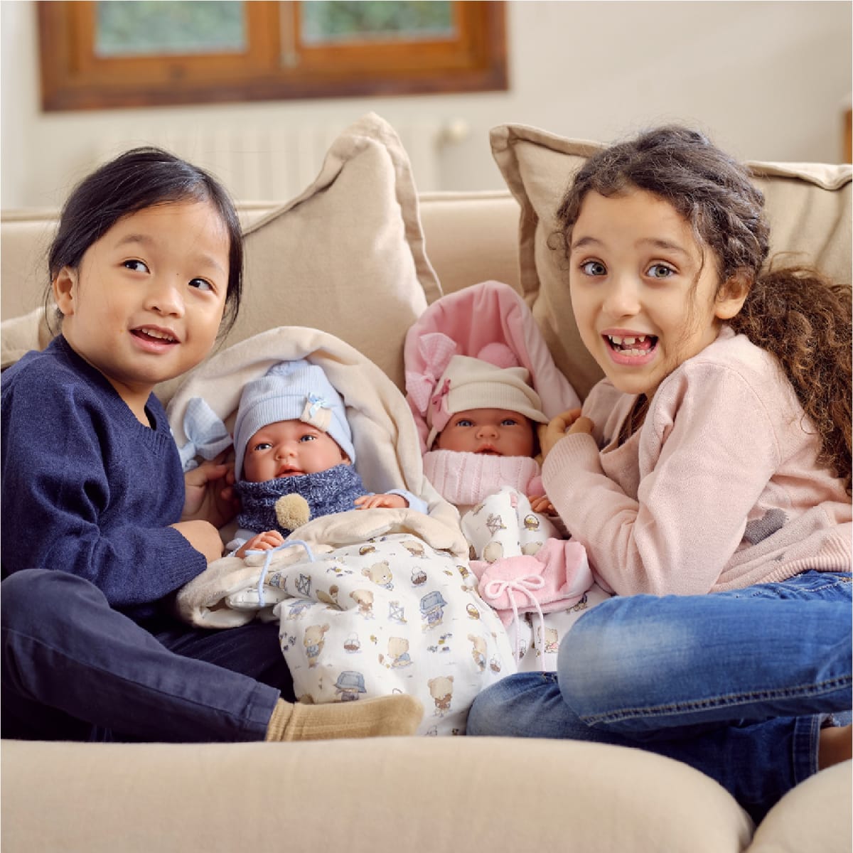 Muñeca Llorens Nico RN Saquito Azul2