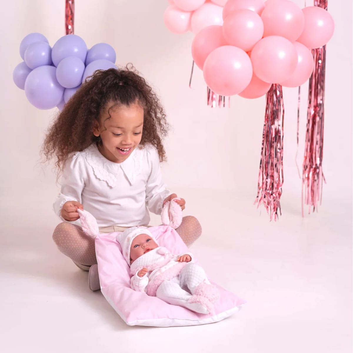 Muñeca Llorens Nica RN Cojín Rosa 40 cm2