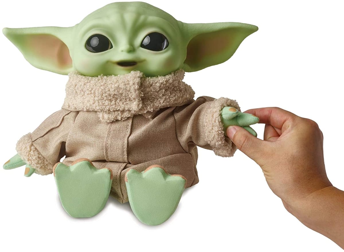The child Baby Yoda Muñeco con morral  The mandalorian2