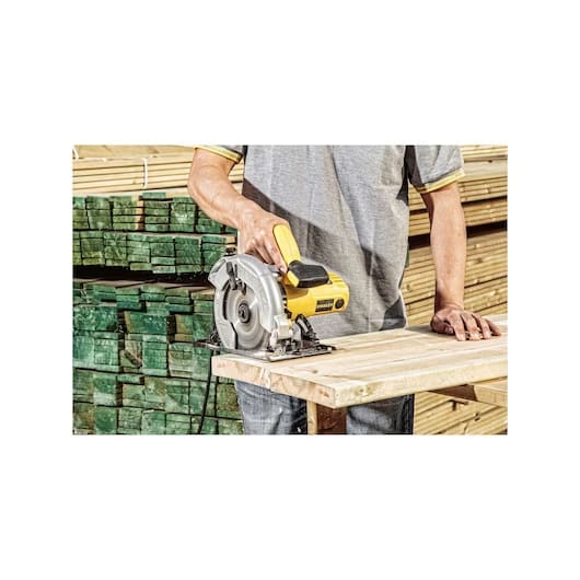 Stanley Sierra Circular 1600 Watts 7 1/4