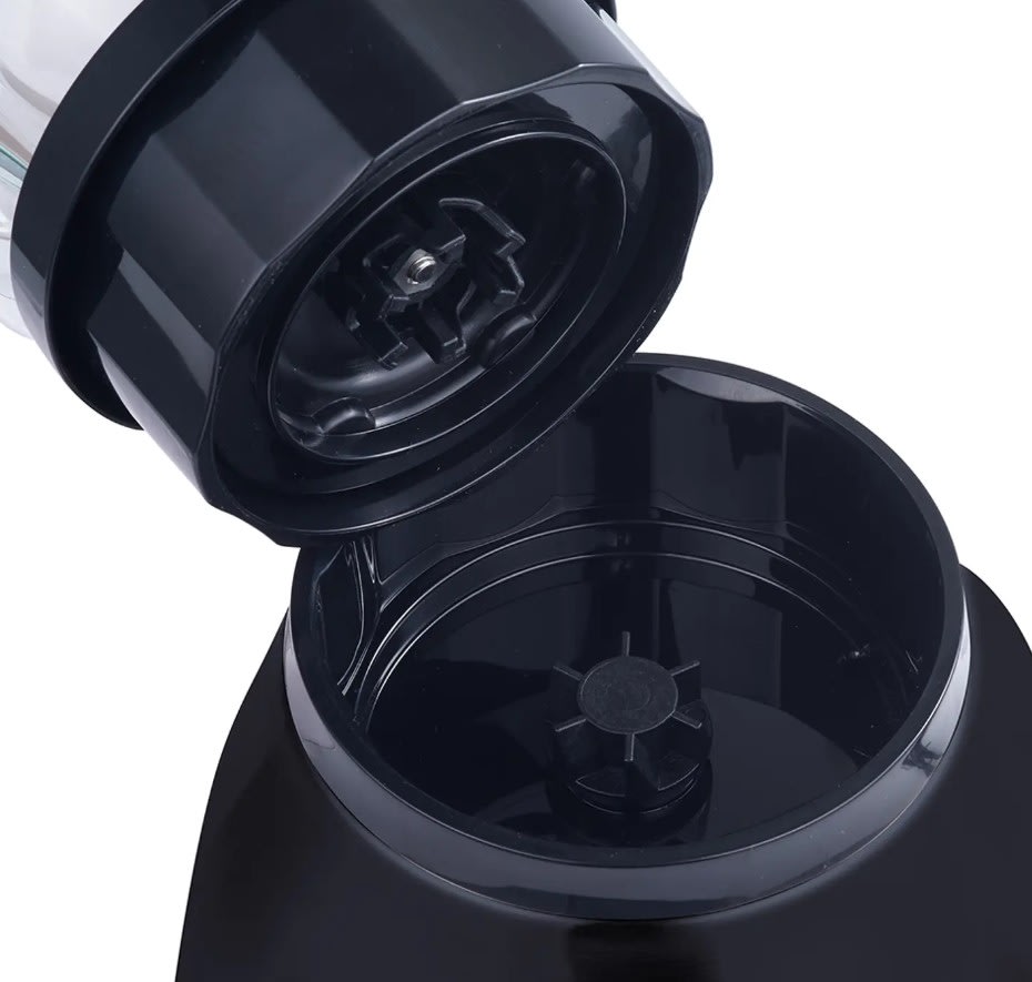 Licuadora Ursus Trotter Wirbel 800 Negra3