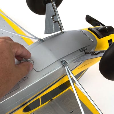 HobbyZone Carbon Cub S 2 1.3m RTF Basic Electric Airplane (1300mm) w/SAFE Technology